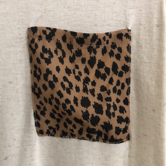 Belle Du Jour Oatmeal Leopard Peplum Top - Picture 4 of 6